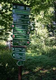 Wegweiser auf dem Valtenberg Wegweiser auf dem Valtenberg