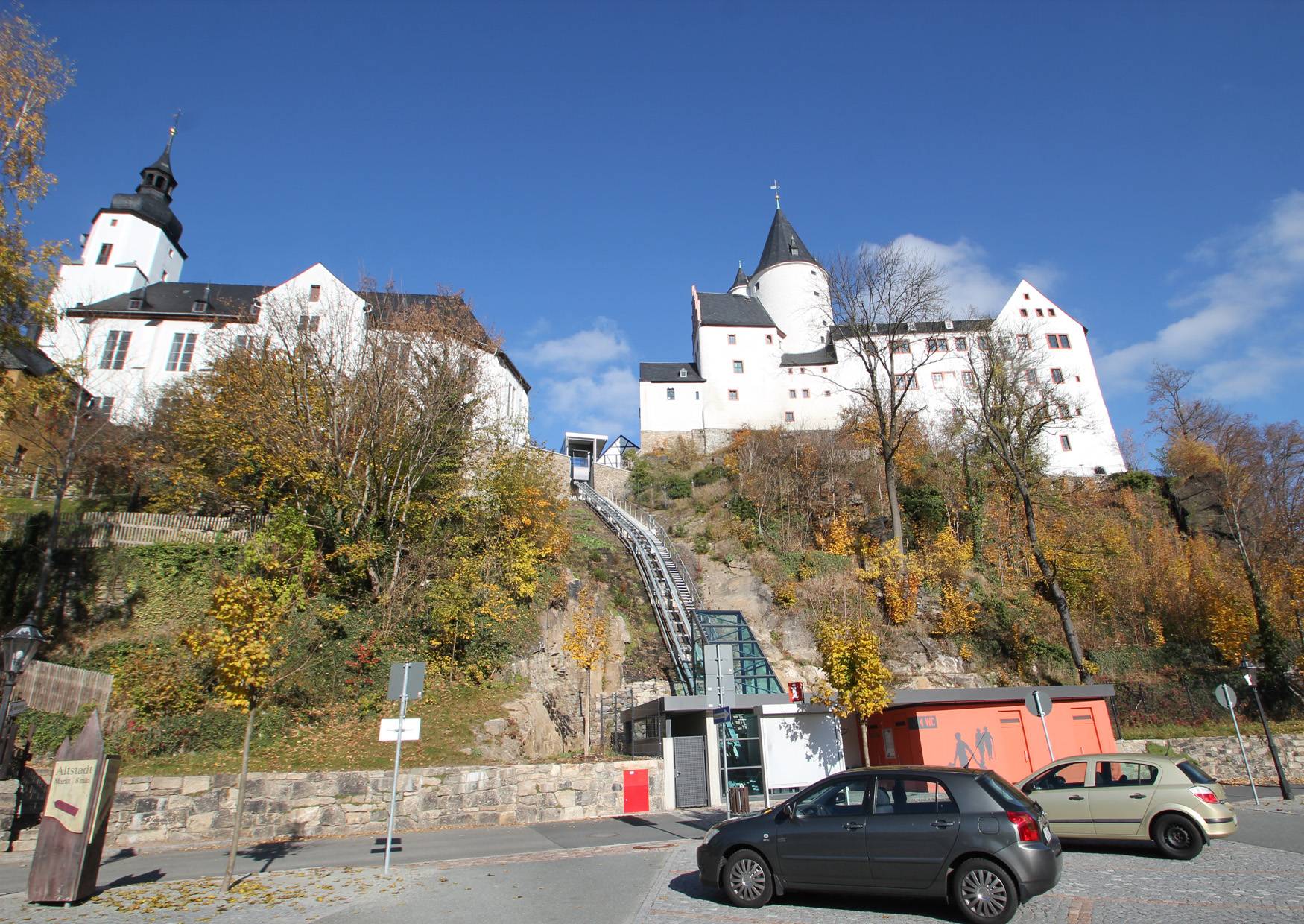 Schloss Schwarzenberg und Kirche