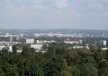 Der Blick vom Bismarckturm auf das Harbig-Stadion und die VW-Manufaktur