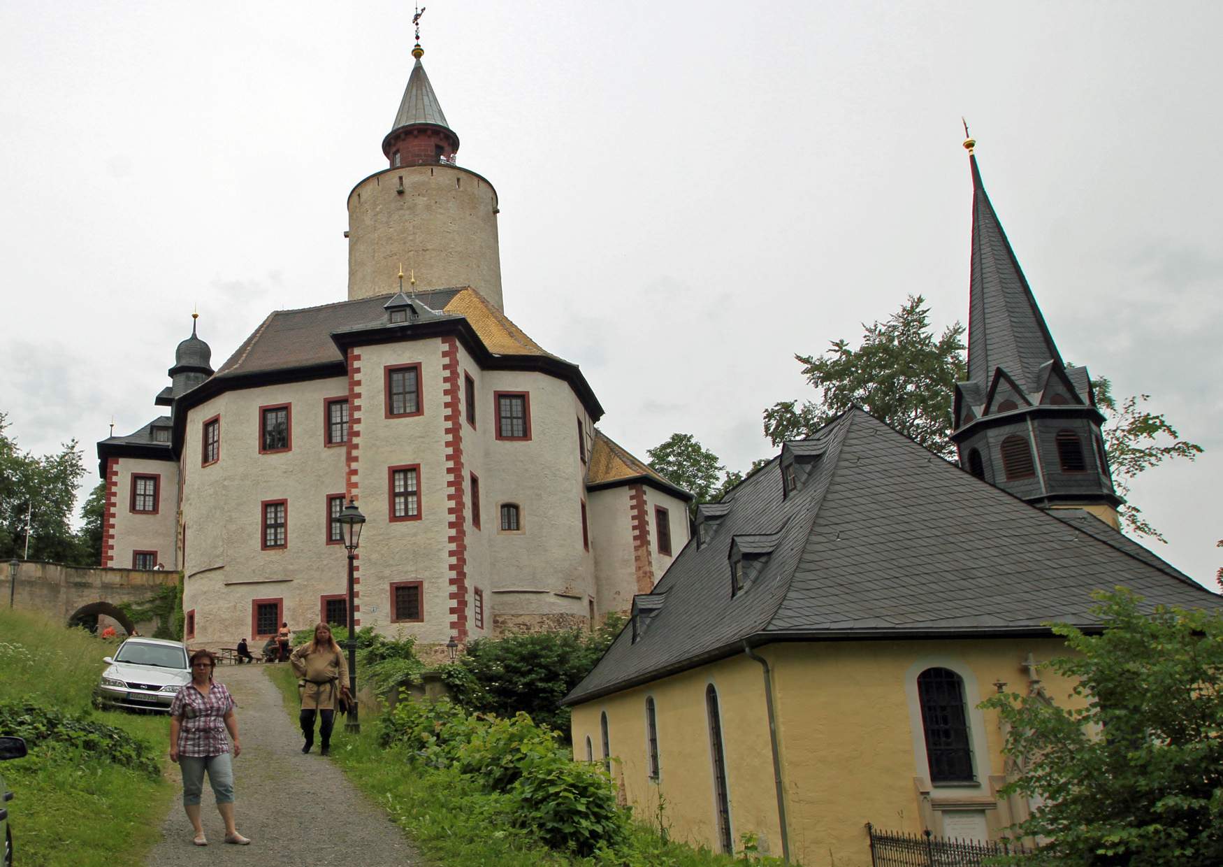 Weg zur Burg Posterstein