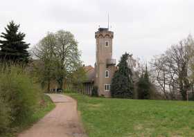 Gaststätte mit Turm auf der Boselspitze zwischen Meissen und Sörnewitz