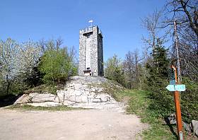 Der Dr. Curt-Heinke-Turm auf dem Breiteberg