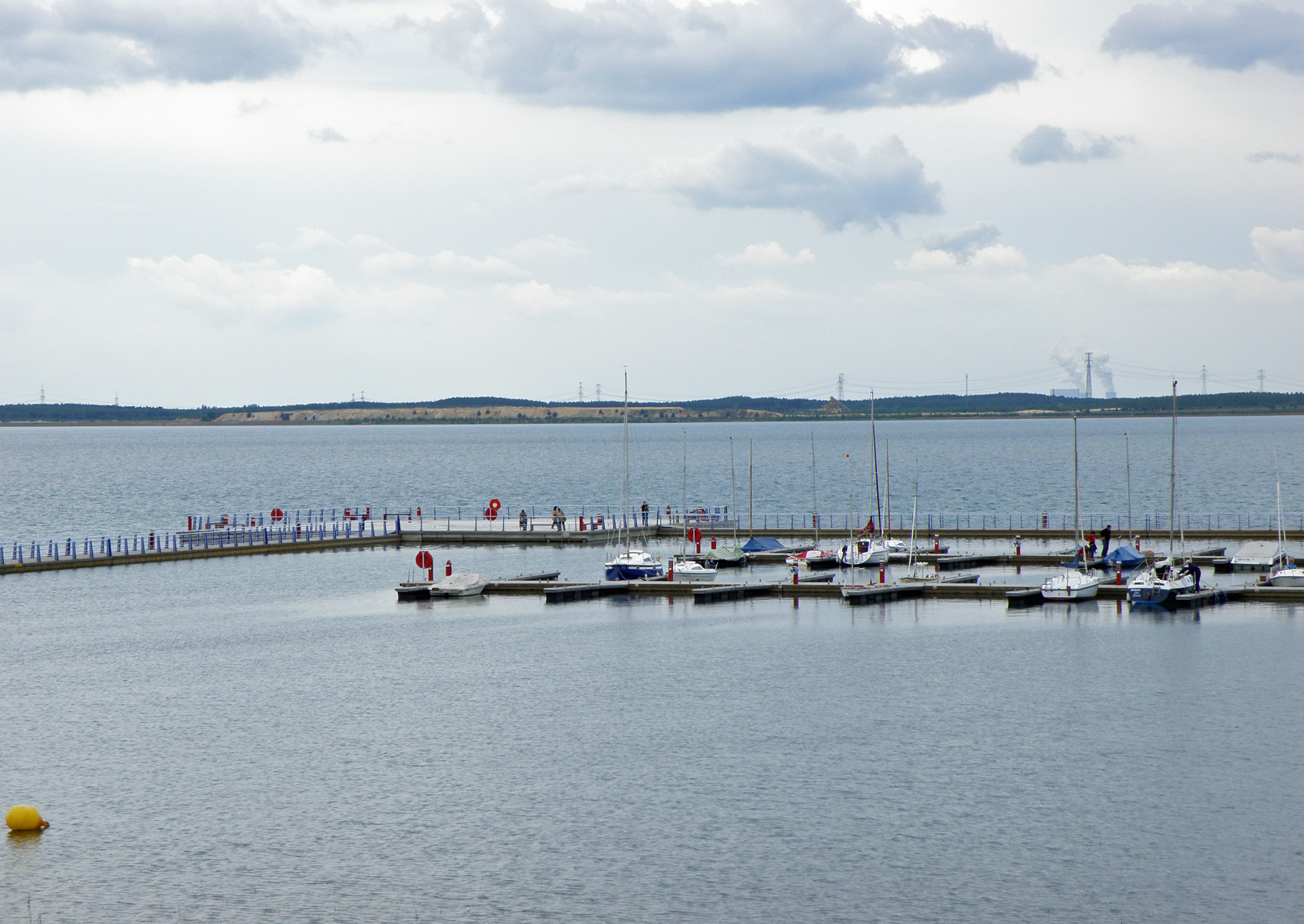 Der Bäralder See bei Boxberg im Jahr 2009, Bootshafen