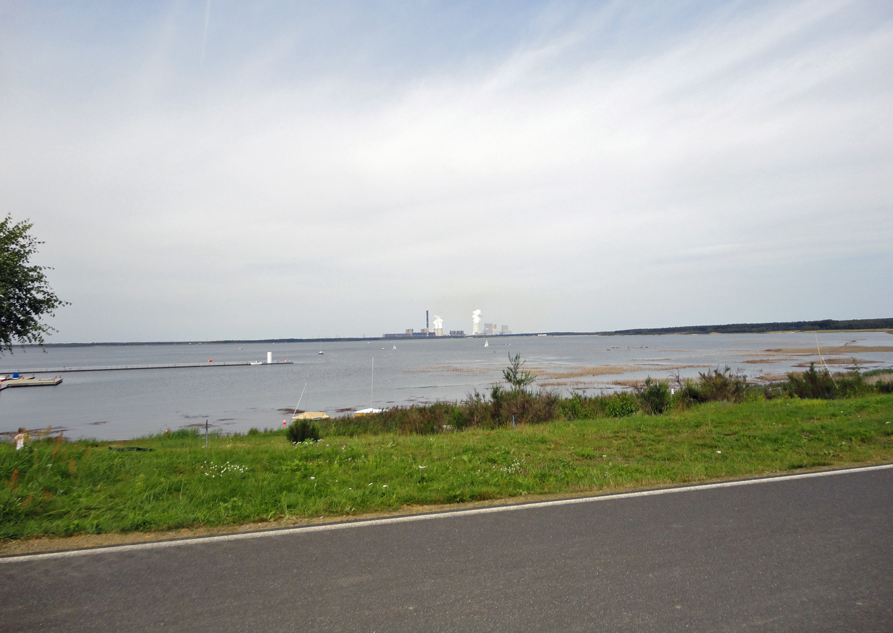 Der Bäralder See bei Boxberg im Jahr 2011, Kraftwerk Boxberg