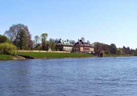 Schlosspark Pillnitz - Schloss Pillnitz