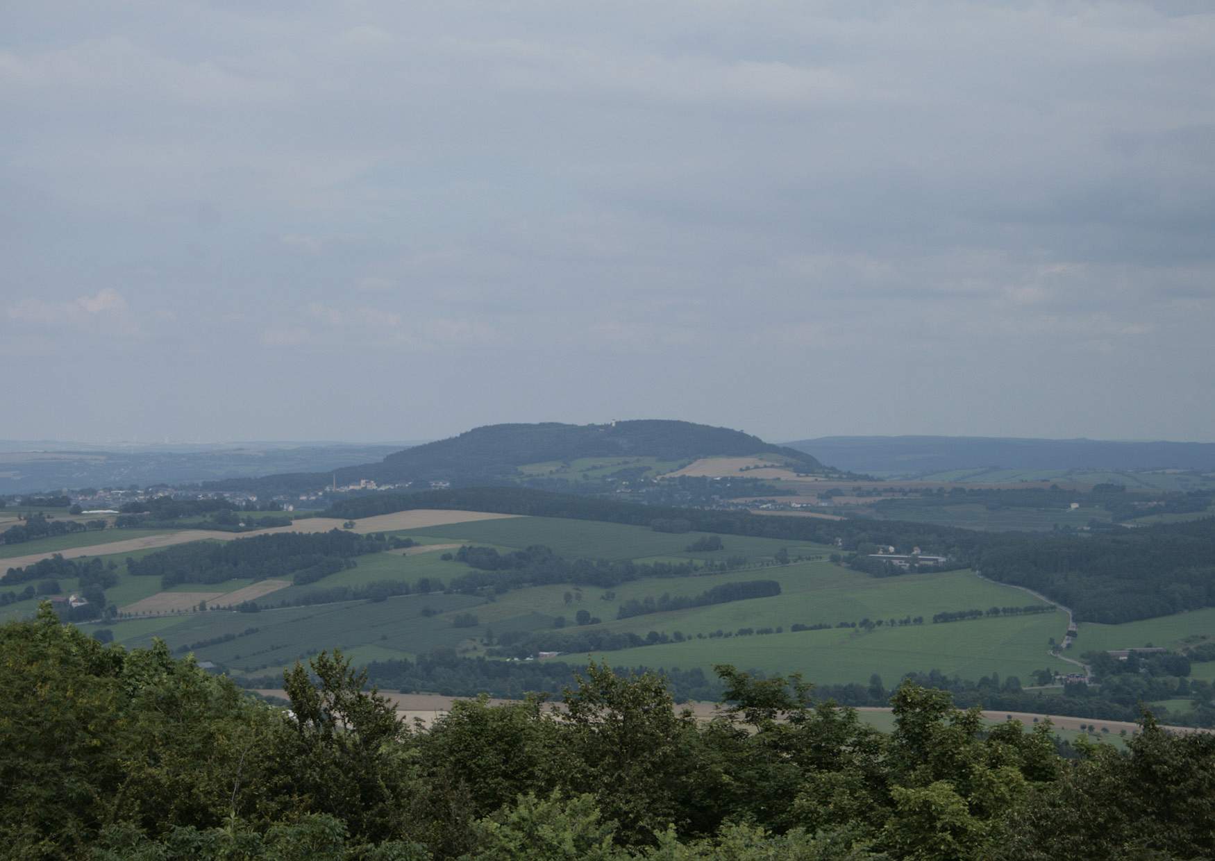 Der Scheibenberg bei der Bergstadt Scheibenberg - Pöhlberg Blick