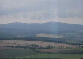 Der Pöhlberg bei Annaberg Buchholz - Der Blick zum Keilberg und zum Fichtelberg