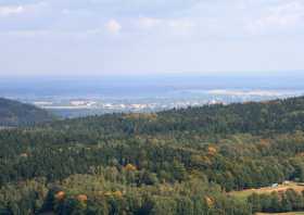 Schwedenstein der Blick vom Aussichtsturm zum Kloster Sankt Marienstern Panschwitz-Kuckau