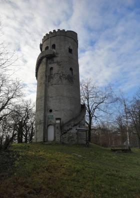 collmberg_albert_turm_01_der_aussichtsturm_klein.jpg