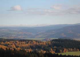 Der Blick vom König-Albert-Turm auf dem Spiegelwald - Unteresbecken Markersbach