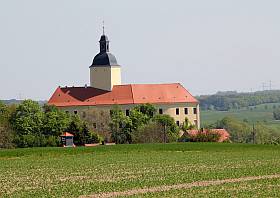 schloss_hirschstein-hirschstein-meissen_1_klein.jpg