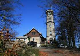 Ausflugsziel Hochwald Turmbaude mit Aussichtsturm