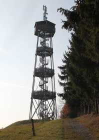 Der Aussichtsturm in der Gemeinde Gelenau am Sportareal Erzgebirgsblick