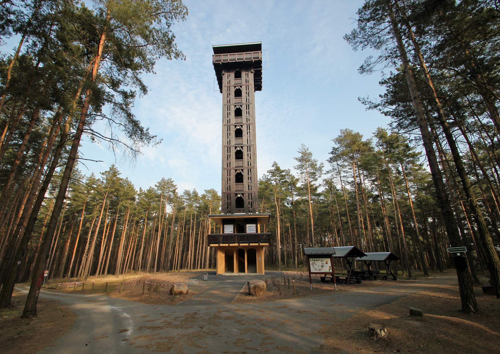 Wanderung auf den Grödener Heideberg, Ausflugsziel Heidebergturm