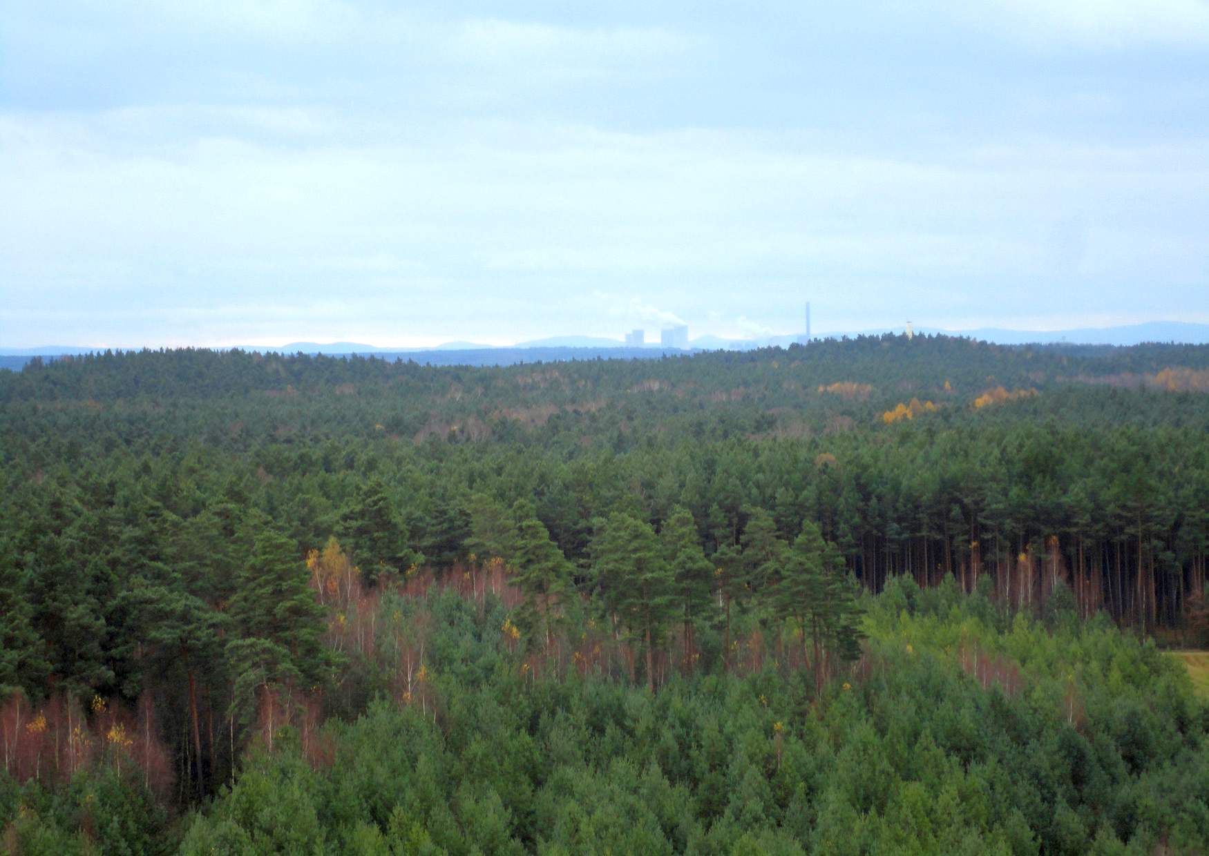 Kraftwerk Boxberg vom Aussichtsturm Felixsee