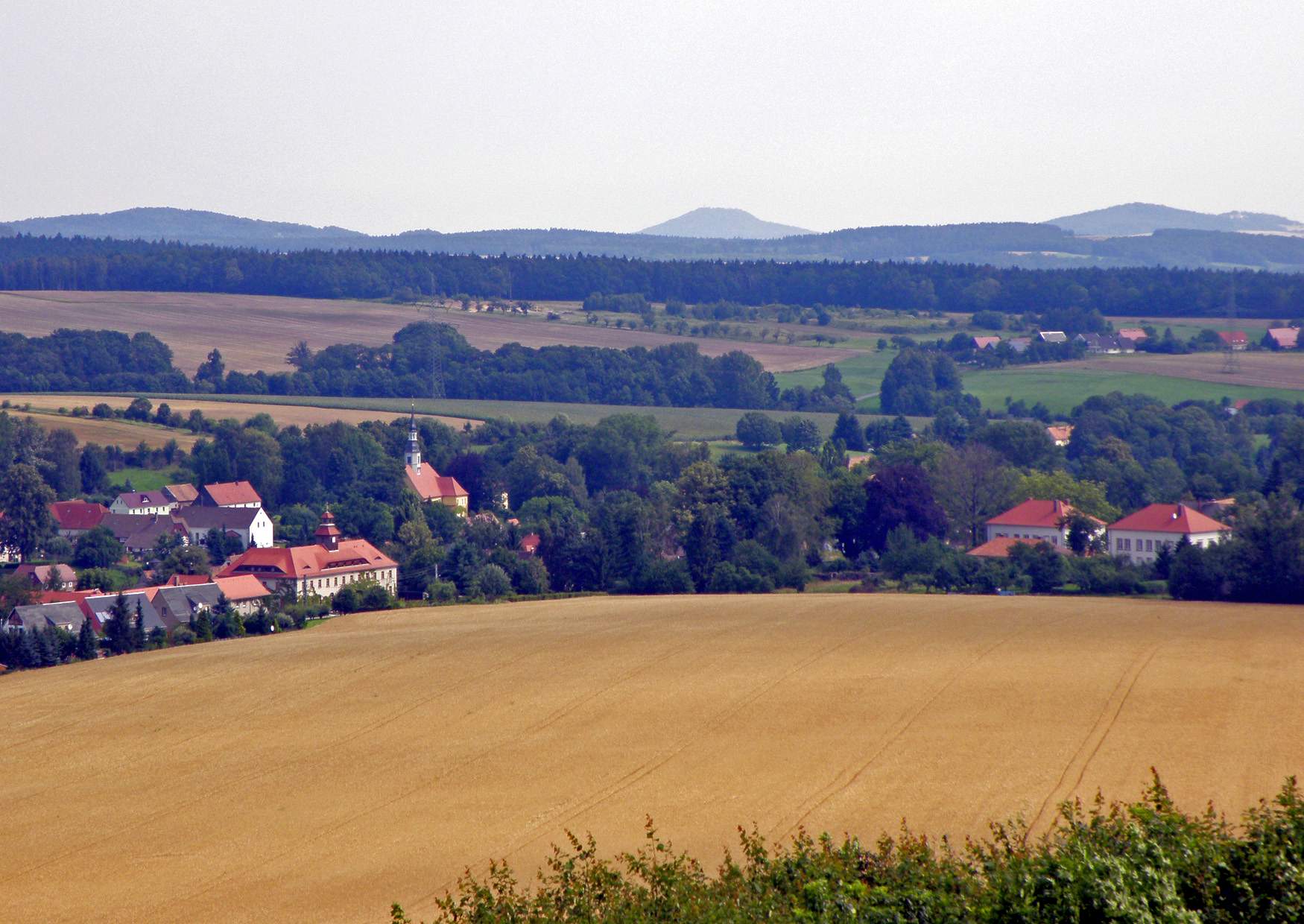 Herrnhut Blick zur Landskrone