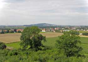 Der Kottmar vom Altan auf dem Hutberg in Herrnhut