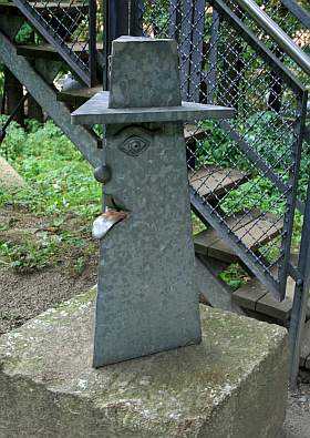 Wander- und Ausflugsziel in der Oberlausitz bei Ebersbach ist der Schlechteberg, ein erloschener Vulkankegel, mit Aussichtsturm und einem herrlichen Blick ins Lausitzer Bergland und weiter.