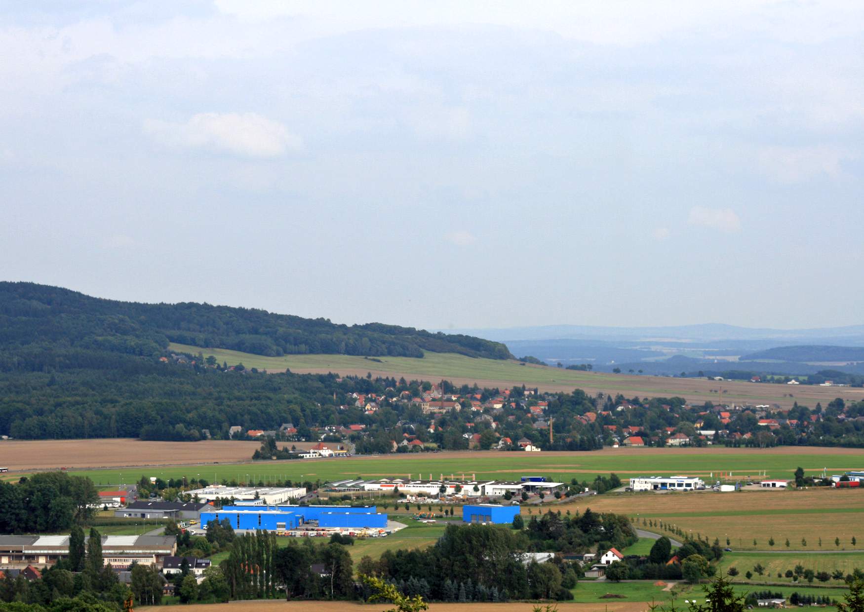 Der Blick vom Aussichtsturm auf dem Schlechteberg nach Eibau