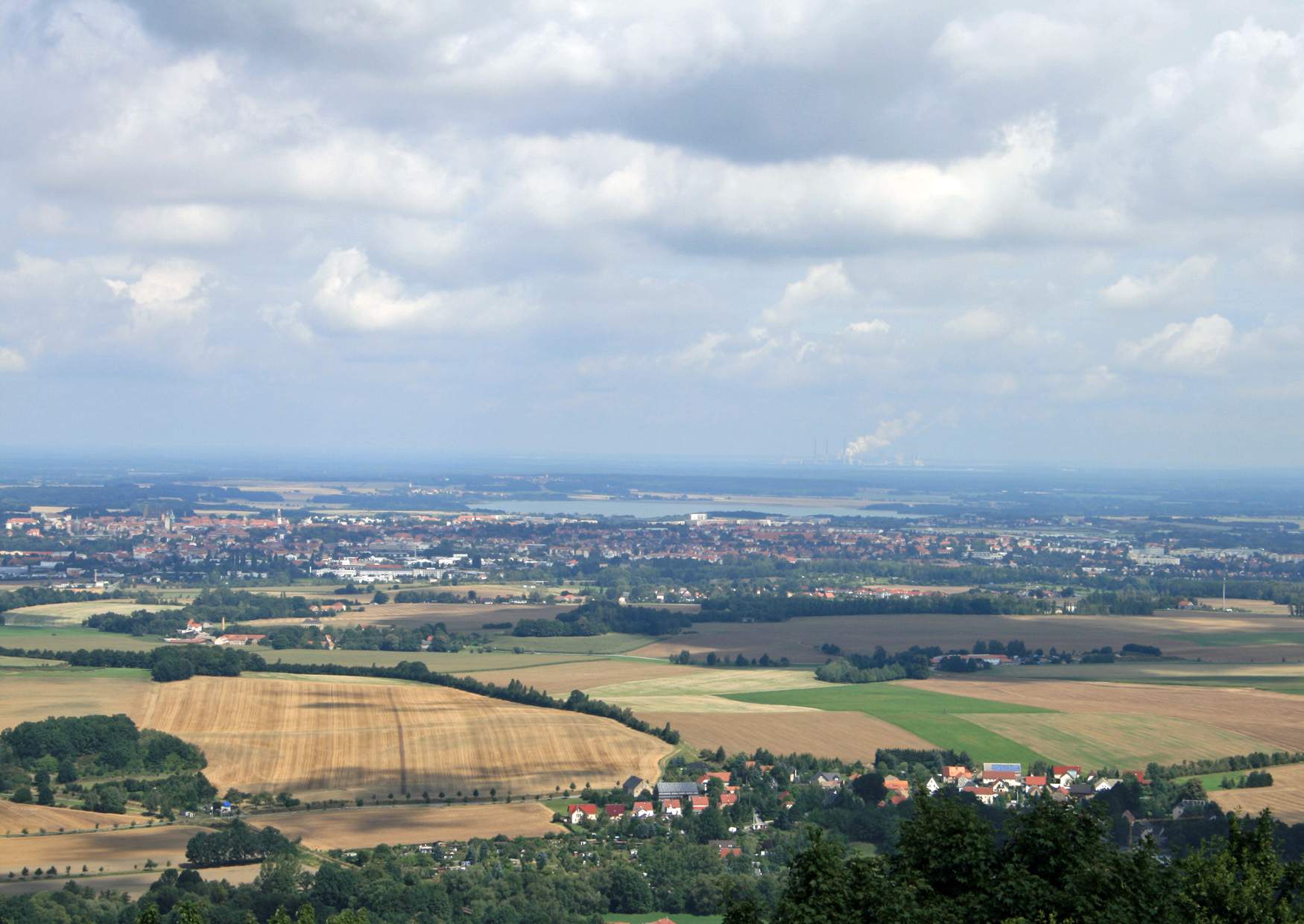 Mönchwalder Berg, der Blick vom Turm nach Bautzen