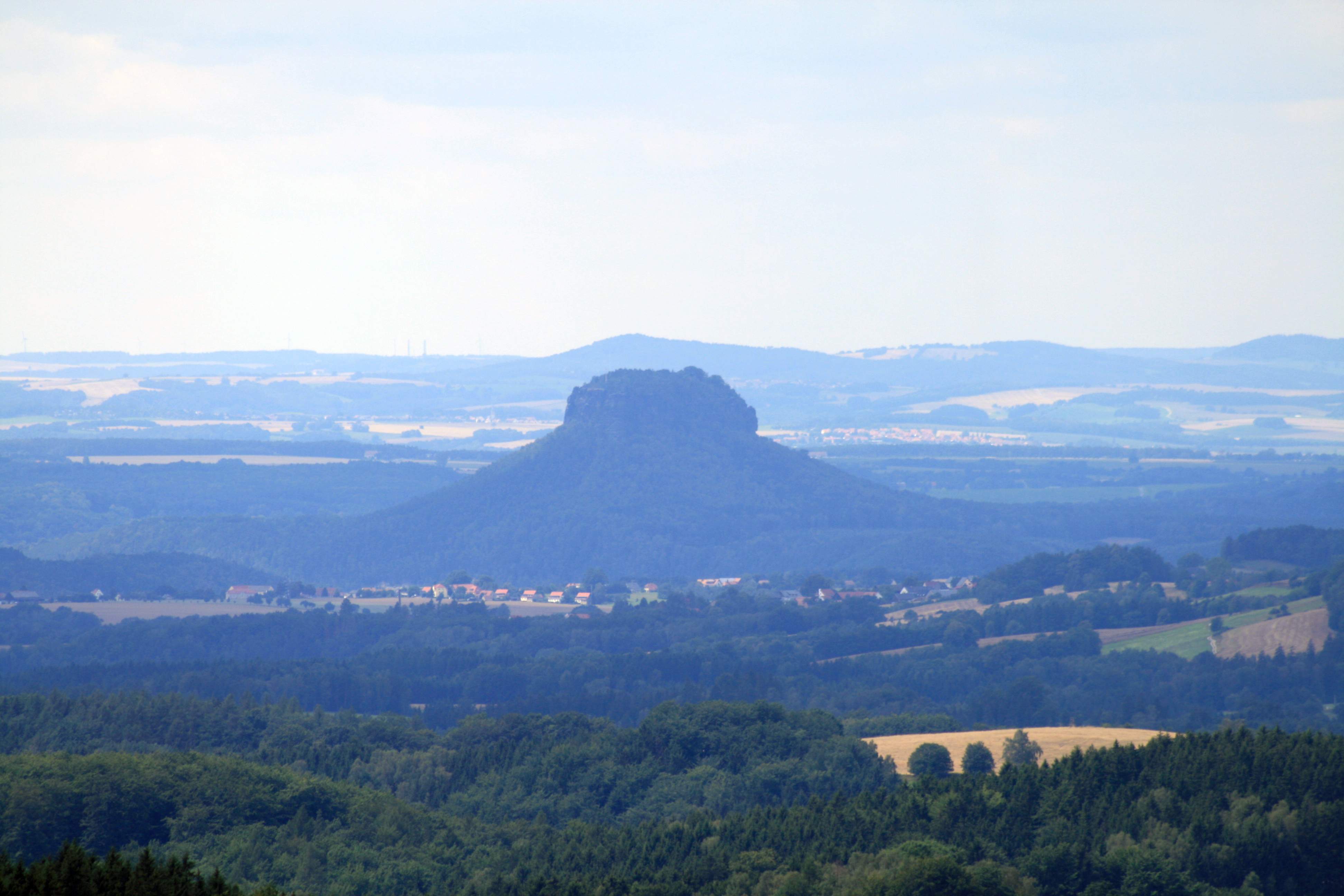 Blick vom Aussichtsturm auf dem Weifberg Richtung Lilienstein