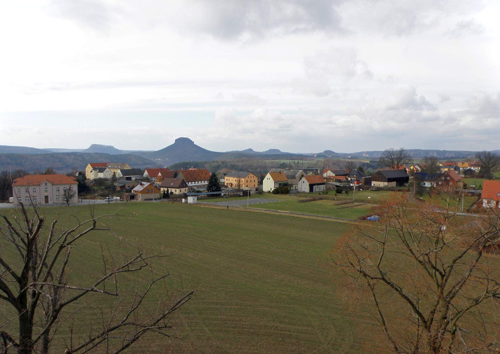 Blick vom Aussichtsturm Rathmannsdorf-Höhe Richtung Westen