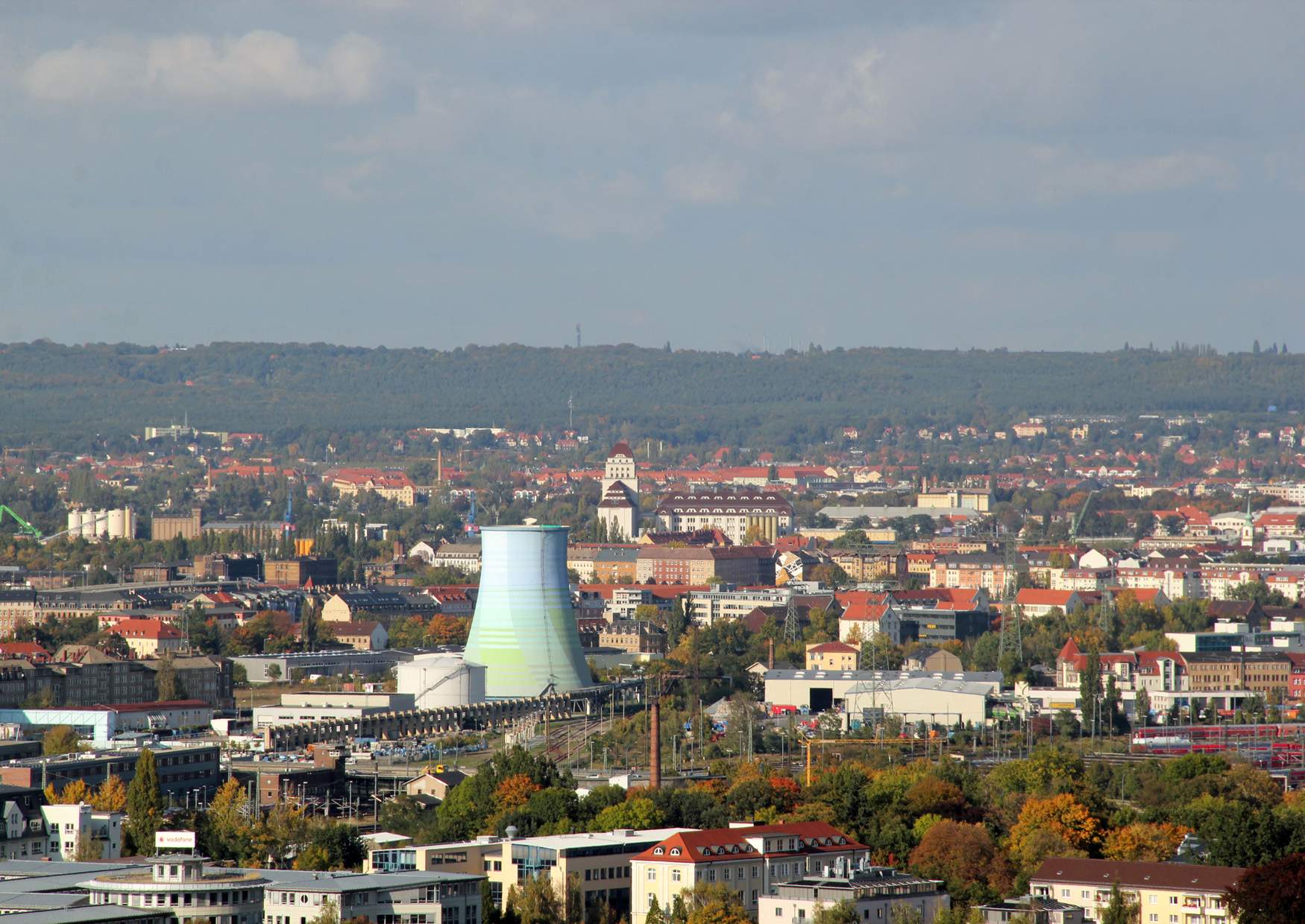 Fichteturm Blick zum Heizkraftwerk Nossener Brücke