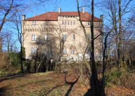 Das Schloss Seifersdorf  von der Seite