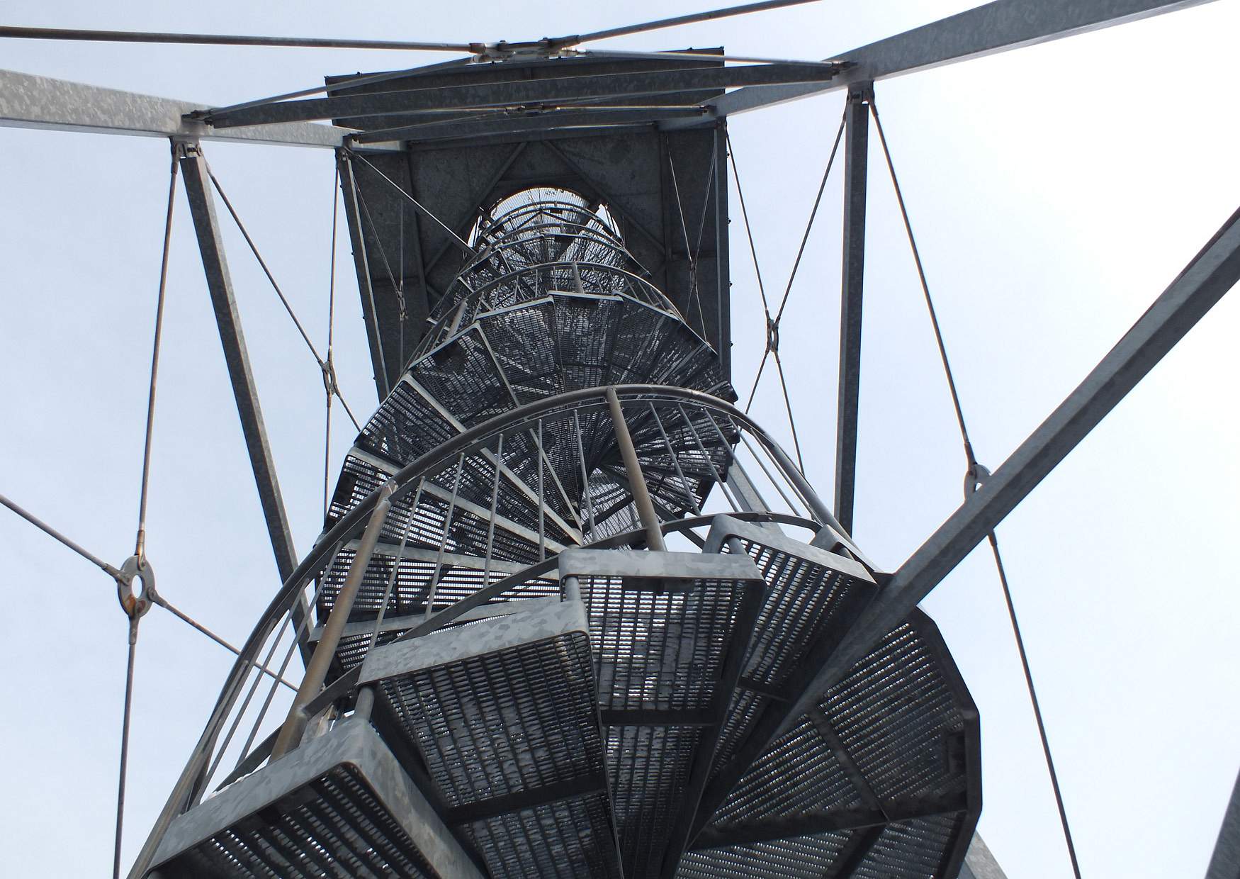 Der Maria-Josepha-Turm auf dem Totenstein bei Grüna nahe Chemnitz - Turm Konstruktion