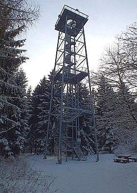 Der Maria-Josepha-Turm auf dem Totenstein bei Grüna bei Chemnitz
