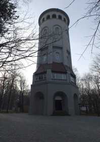 Sehenswürdigkeit bei Chemnitz der Taurasteinturm in Burgstädt