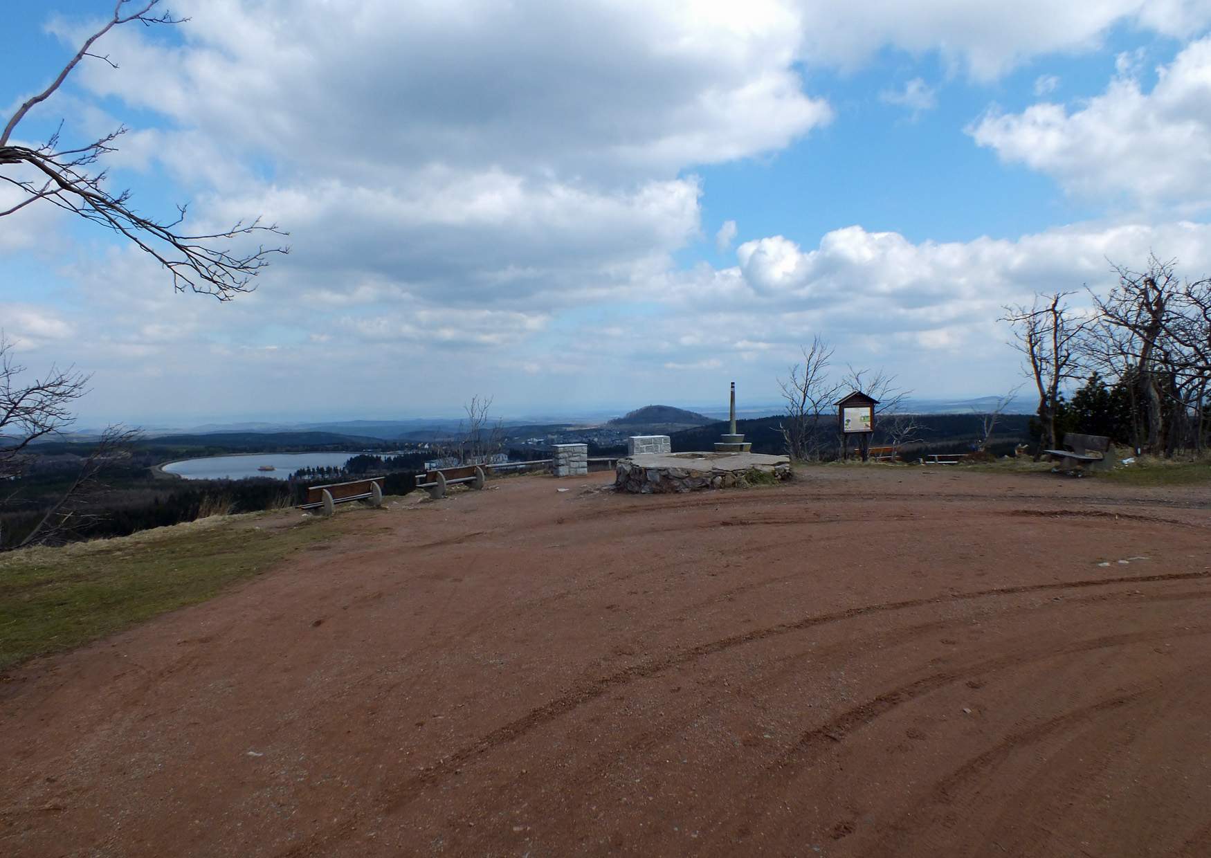 Wandern auf den Kahleberg bei Altenberg