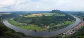 Das Panorama der Elbschleife bei Königstein