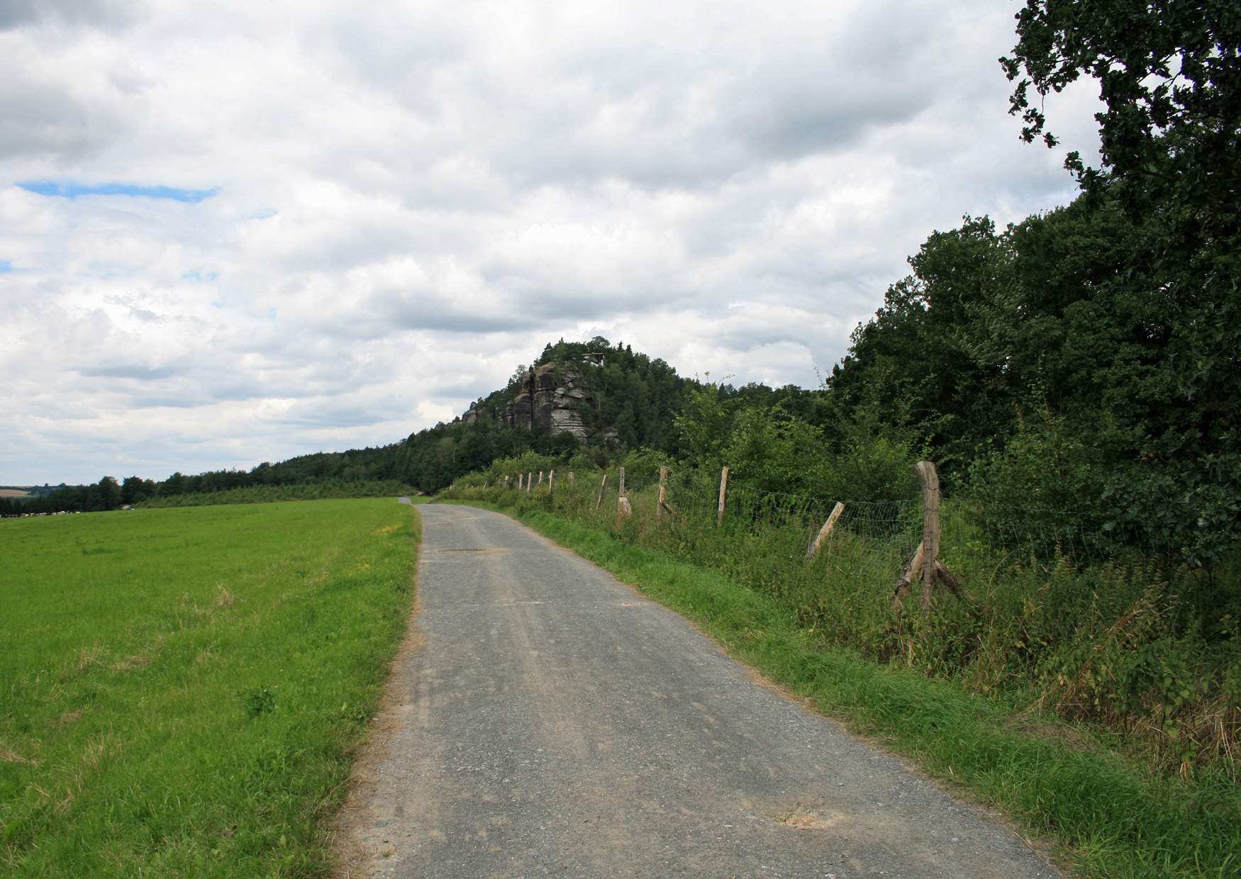 Der Weg von Weißig zum Fuß des Rauenstein