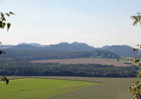 Zirkelstein, der Blick über die Steine der Sächsischen Schweiz