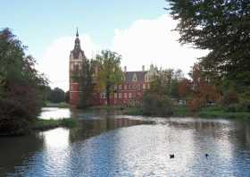 Sehenswürdigkeit Fürst Pückler Park Bad Muskau Neues Schloss