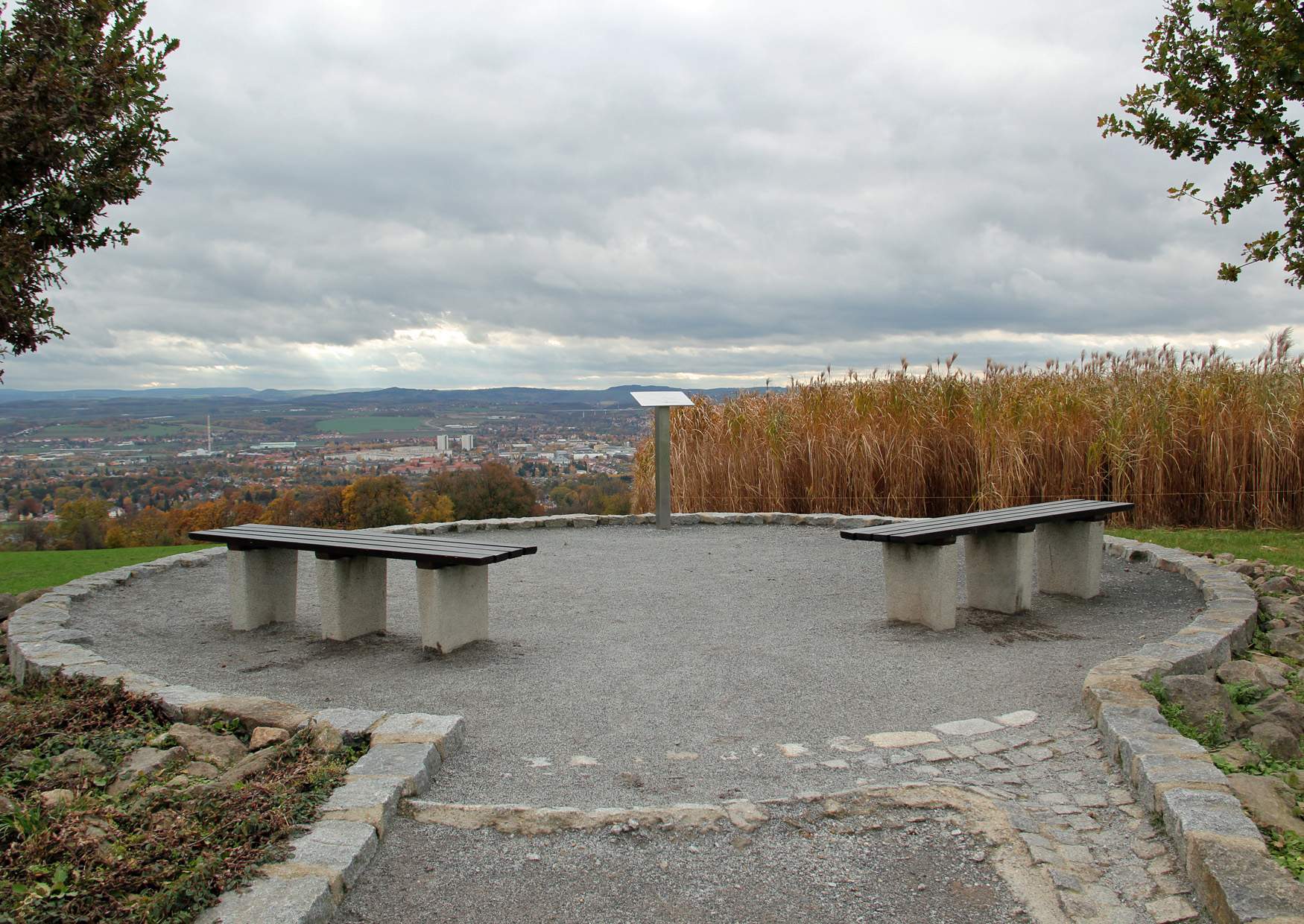 Aussichtspunkt Sachsens Hiefel auf der Rockauer Höhe