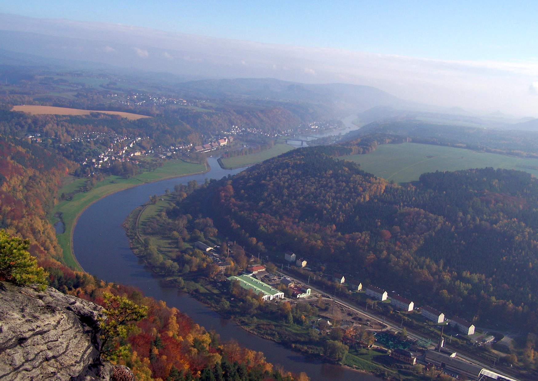 Blick vom Lilienstein ins Elbtal