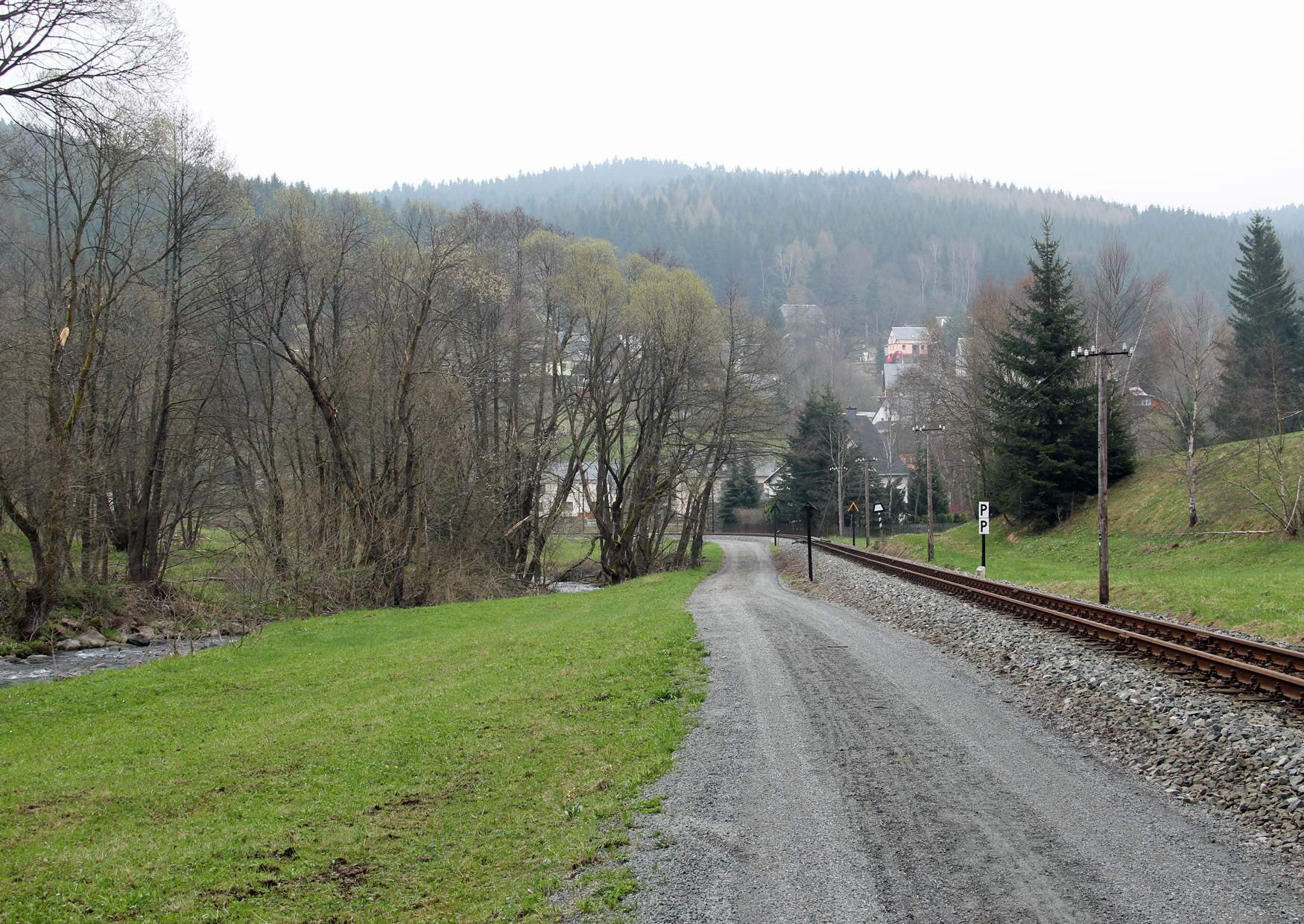 Wanderweg entlang der Preßnitztalbahn bei Schmalzgrube