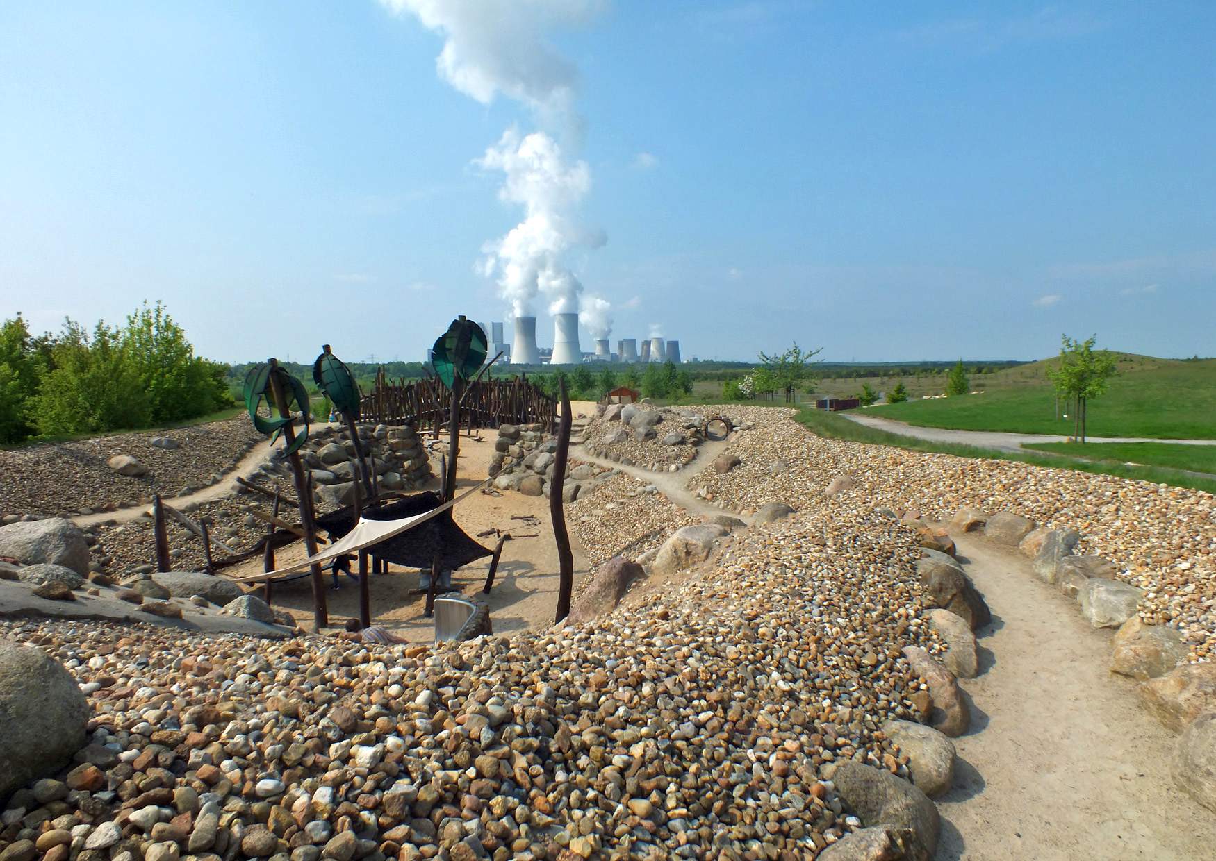 Erlebnisspielplatz im Findlingspark Nochten