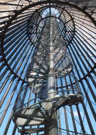 Wendeltreppe im Turm am Cospudener See