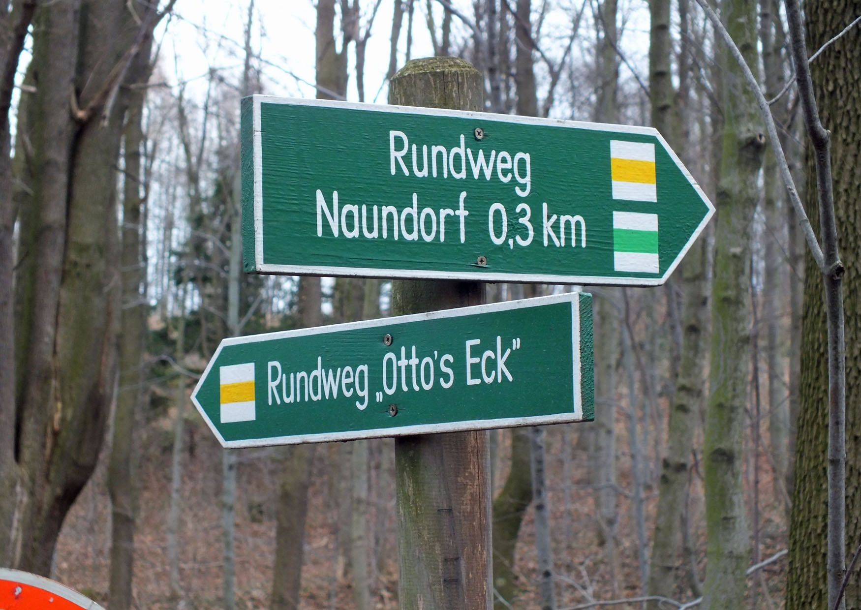 Ausschilderung Wanderwege rund um Naundorf