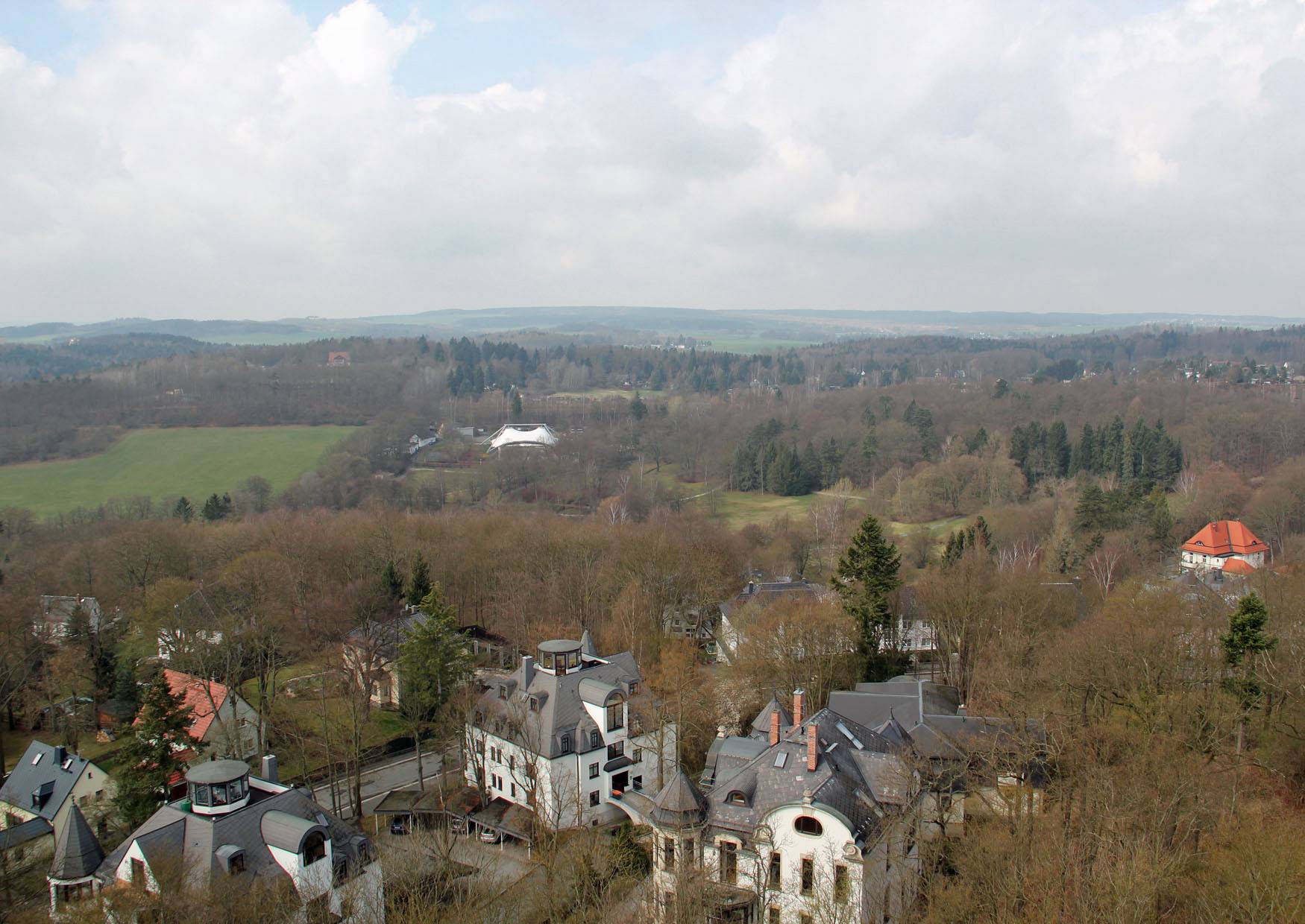 Blick vom Bärensteinturm auf den Stadtpark Plauen