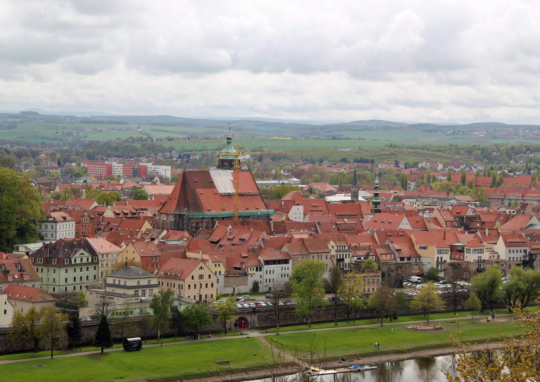 Die historische Altstadt Pirna Stadtkirche Rathausturm Kirche St. Kunigunde