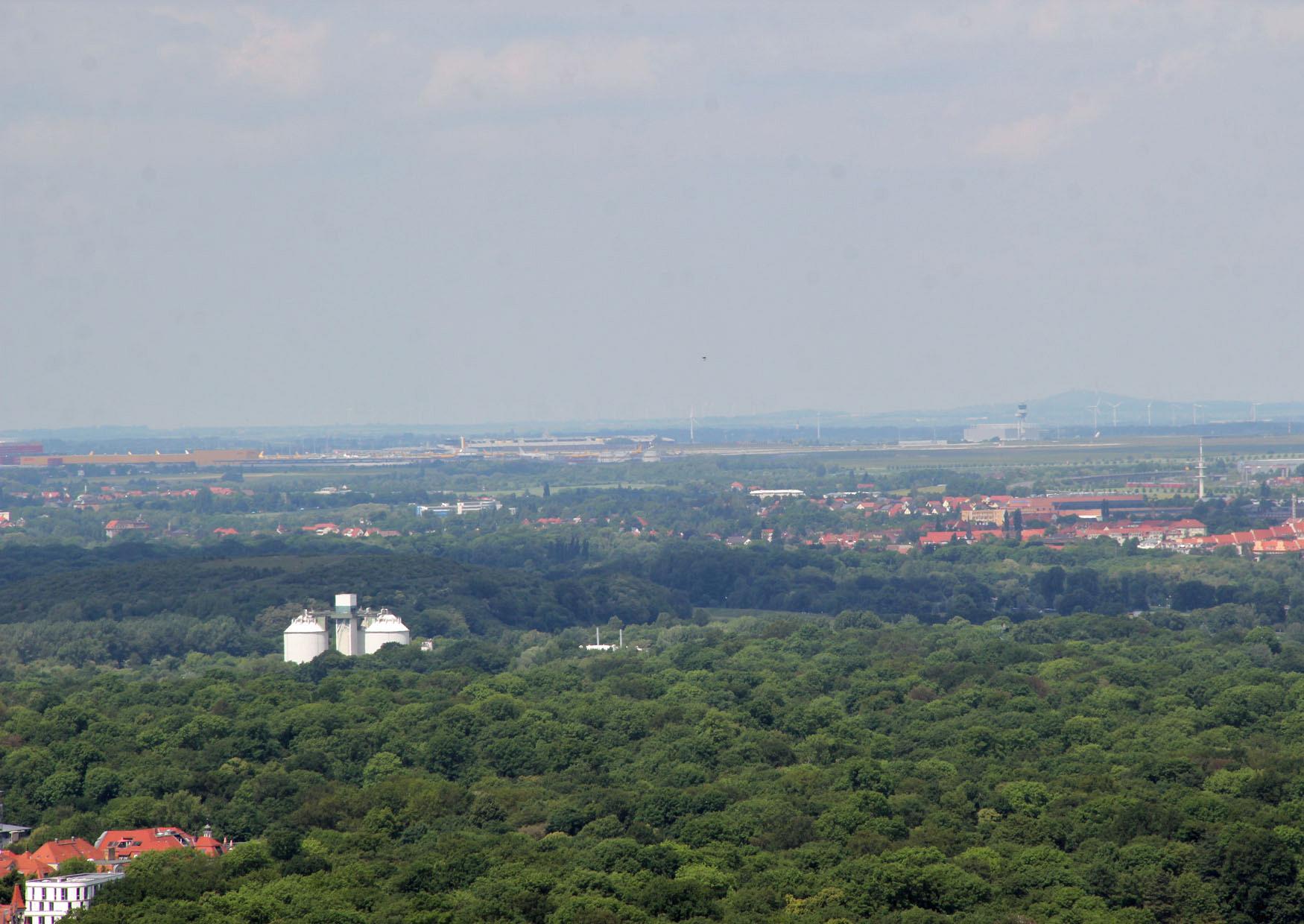 Flughafen Halle-Leipzig Petersberg