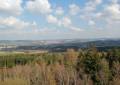 Blick über das Vogtland vom Aussichtsturm auf dem Kuhberg