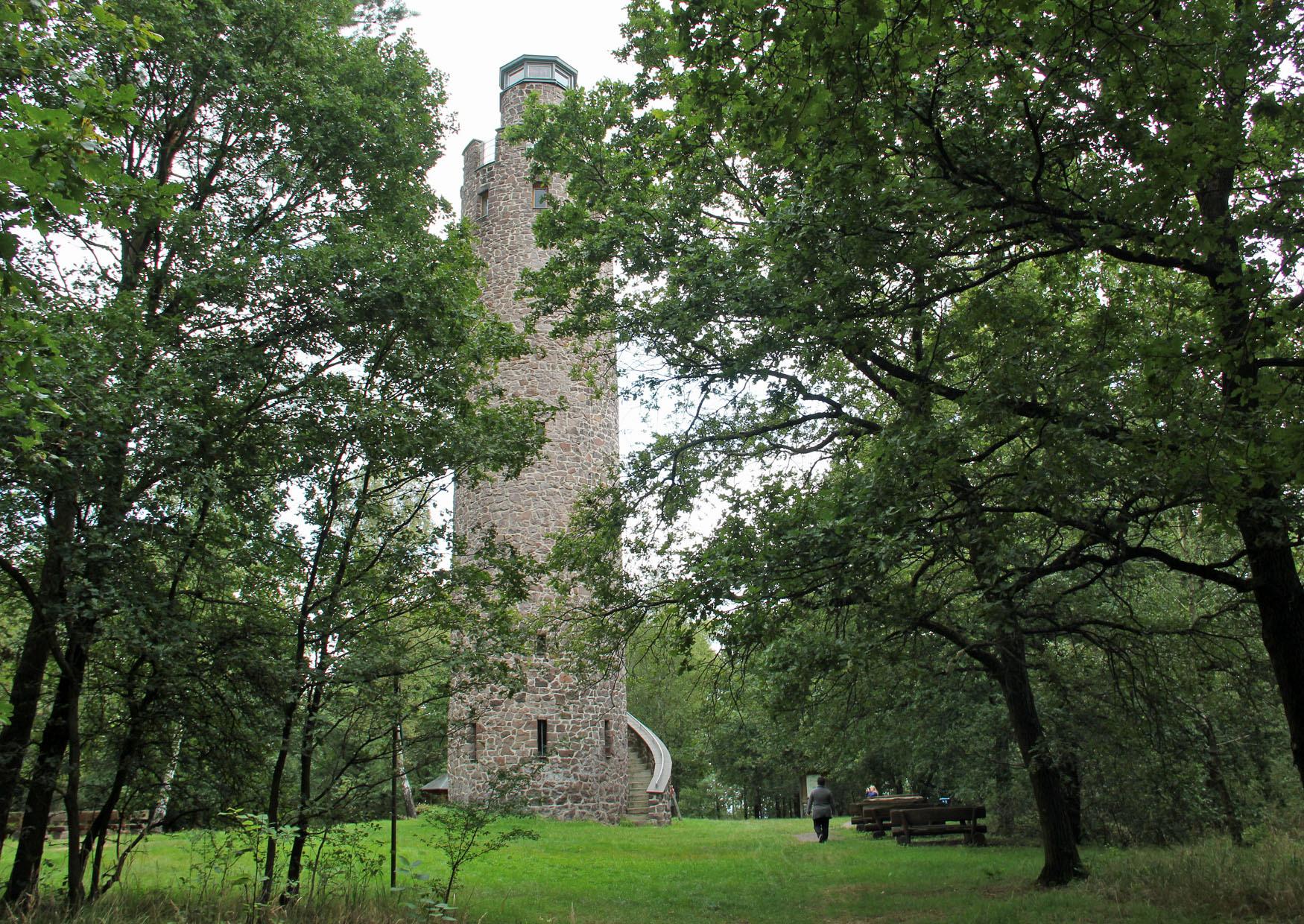 Schildbergturm Ausflugsziel in der Dahlener Heide