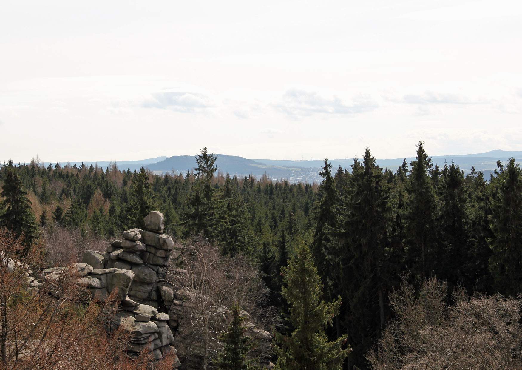 Pöhlberg und Annaberg-Buchholz Blick von den Greifensteinen