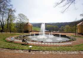 Park Lichtenwalde sieben Künste mit Pavillons