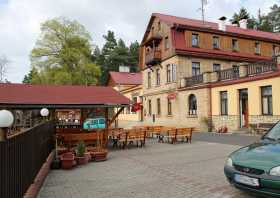 Biergarten am Hotel Belveder Aussichtspunkt Decin Elbe